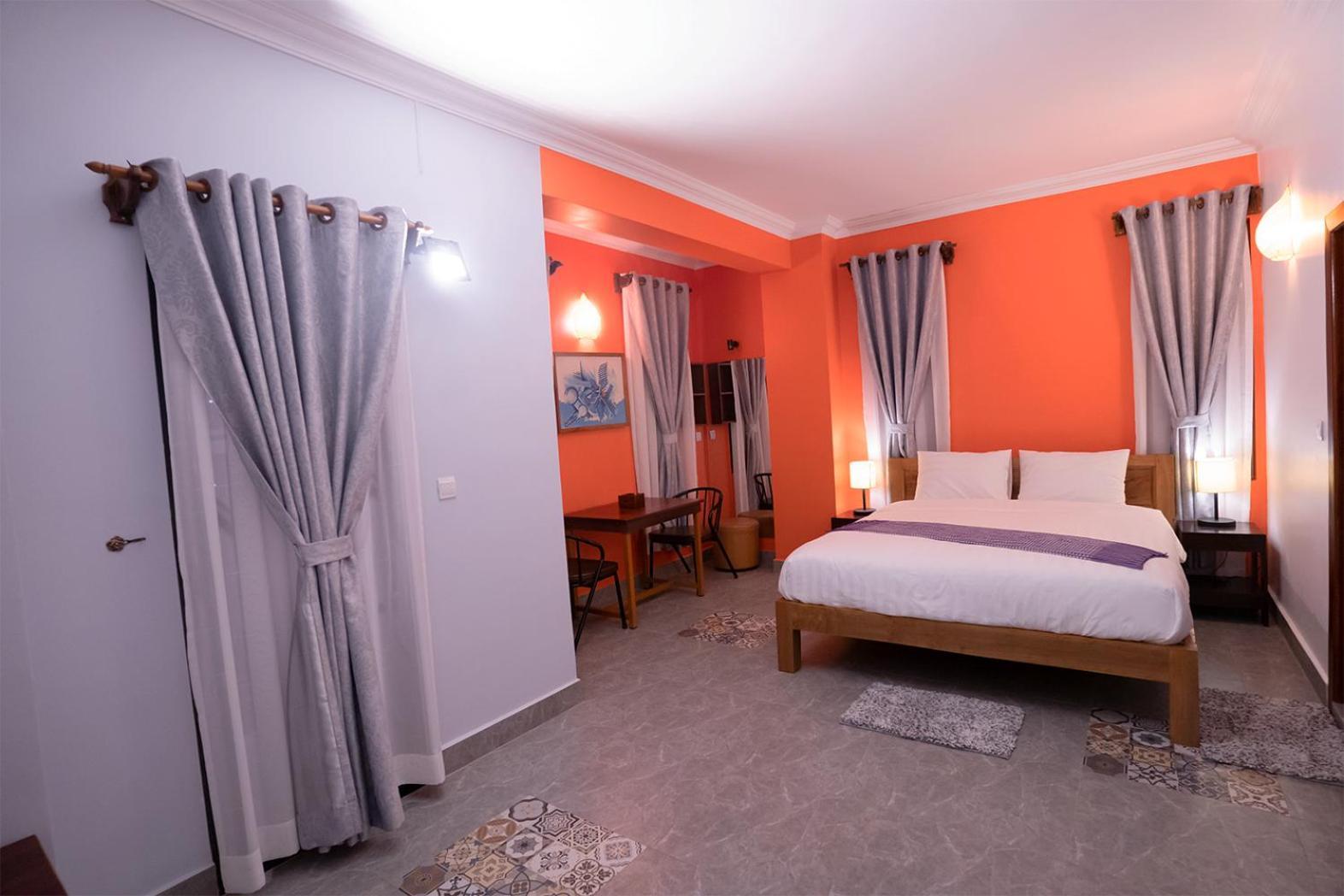 Daun Penh Palace Boutique ホテル 4*